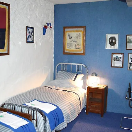 Le Pont De La Pierre Vintage Bed & Breakfast *